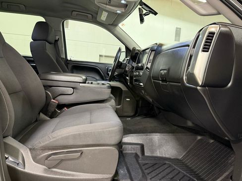 Used 2018 Chevrolet Silverado 1500 LT w/ Texas Edition image 20