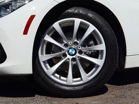 Used 2017 BMW 320i Sedan image 5