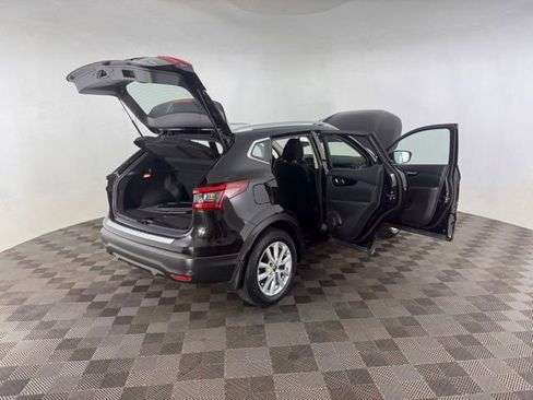 Used 2021 Nissan Rogue Sport SV AWD/4WD image 14