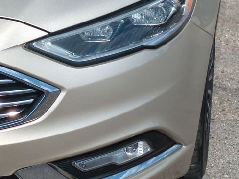 Used 2017 Ford Fusion SE w/ Fusion SE Technology Package AWD/4WD image 11