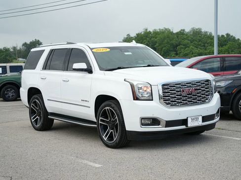 Used 2019 GMC Yukon Denali w/ Open Road Package RWD image 3