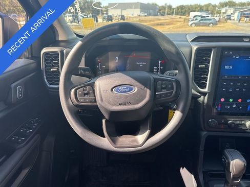 Used 2025 Ford Ranger XL w/ Trailer Tow Package image 12