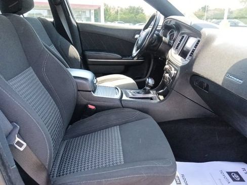 Used 2023 Dodge Charger SXT RWD image 30