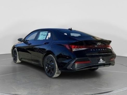 New 2026 Hyundai Elantra Sport FWD image 4