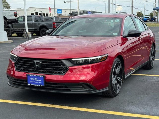Used 2025 Honda Accord Sport image 8
