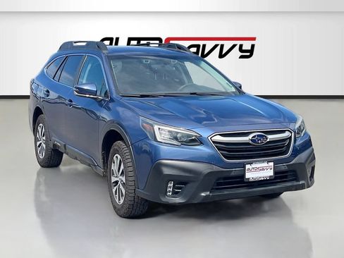 Used 2021 Subaru Outback Premium AWD/4WD image 1