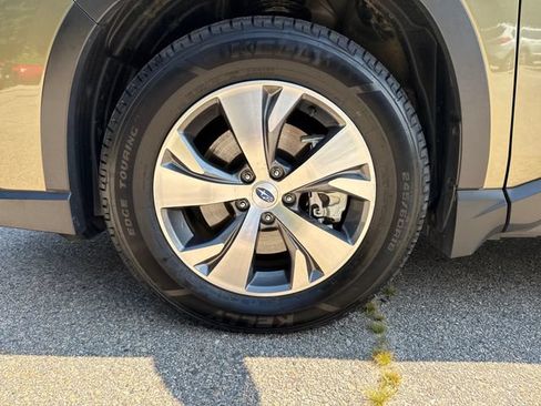 Used 2024 Subaru Ascent Premium w/ Convenience Package AWD/4WD image 31