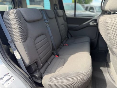 Used 2008 Nissan Pathfinder S AWD/4WD image 7