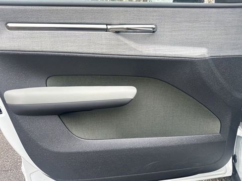 New 2026 Volvo EX30 Plus w/ Protection Package Premier image 13