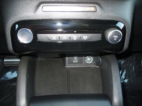 Used 2023 Ford Escape ST-Line w/ Tech Pack #1 AWD/4WD image 29