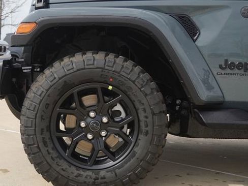 New 2026 Jeep Gladiator Sport image 5