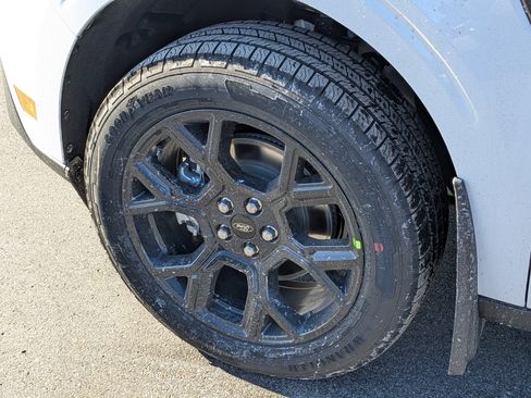 New 2026 Ford Maverick Lariat w/ Black Appearance Package image 11