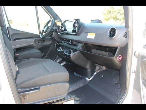 Used 2026 Mercedes-Benz Sprinter 2500 image 26