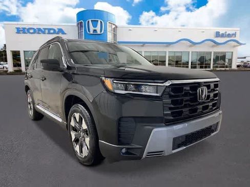 Used 2026 Honda Pilot Touring image 9