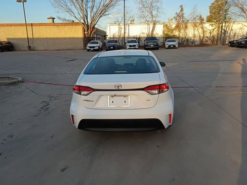 Used 2024 Toyota Corolla LE image 10