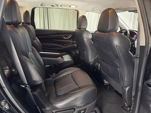 Used 2023 Subaru Ascent Limited image 11
