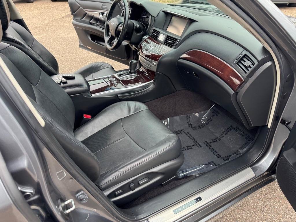 Used 2017 INFINITI Q70 L 3.7 AWD/4WD image 25