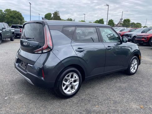 Used 2023 Kia Soul LX w/ Option Group 015 FWD image 6
