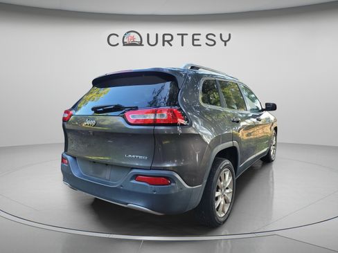 Used 2015 Jeep Cherokee Limited w/ Luxury Group FWD image 18