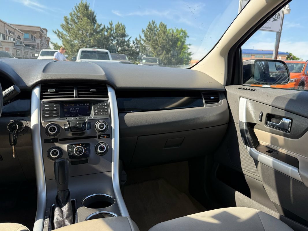 Used 2011 Ford Edge SE w/ 101A Rapid Spec Order Code FWD image 25