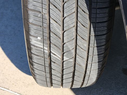 Certified 2025 Lexus RX 350 Premium Plus w/ Accessory Package (Z1) image 11