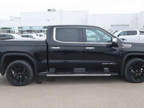 Used 2021 GMC Sierra 1500 Denali w/ Driver Alert Package II AWD/4WD image 8