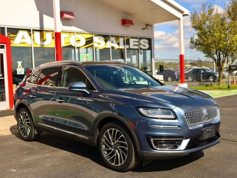 Used 2019 Lincoln Nautilus Reserve w/ Driver Assistance Package AWD/4WD image 3