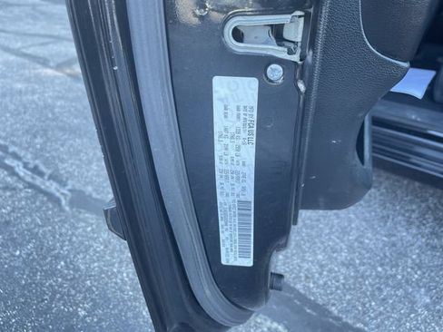 Used 2016 Dodge Grand Caravan SE FWD image 32