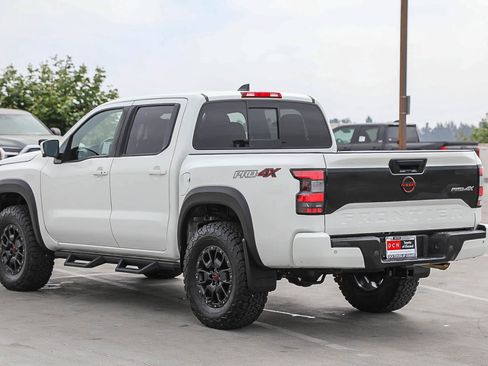 Used 2022 Nissan Frontier PRO-4X w/ Pro-4X Premium Package AWD/4WD image 7
