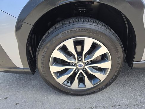 Used 2024 Subaru Outback Limited AWD/4WD image 31
