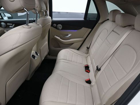 Used 2020 Mercedes-Benz GLC 350e GLC 350e w/ Premium Package image 28