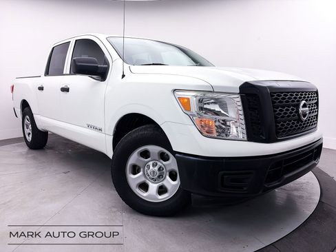 Used 2018 Nissan Titan S RWD image 1