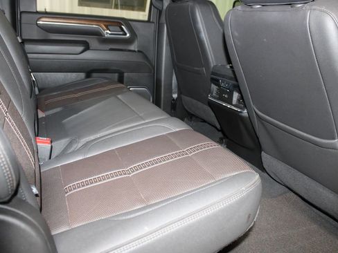 Used 2024 Chevrolet Silverado 2500 High Country image 32