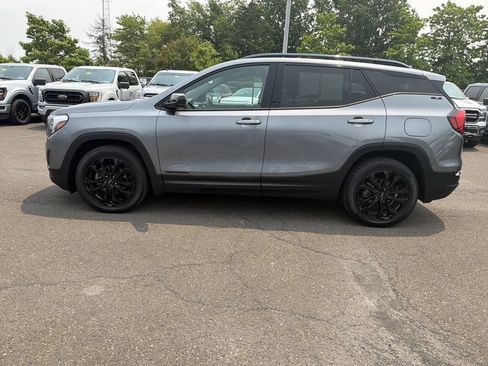 Used 2020 GMC Terrain SLE AWD/4WD image 2