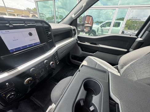 Used 2023 Ford F350 XL AWD/4WD image 9