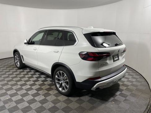 Used 2024 BMW X5 sDrive40i w/ Parking Assistance Package image 3