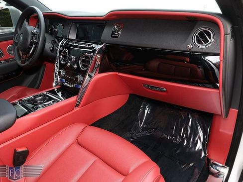 Used 2019 Rolls-Royce Cullinan image 34