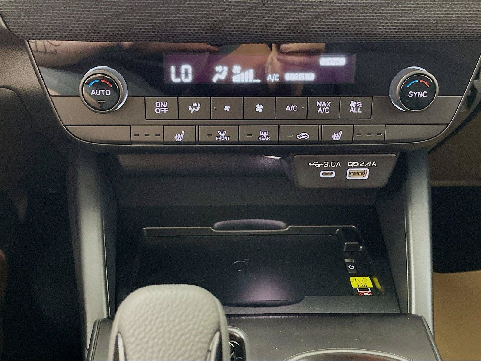 New 2026 Subaru Outback Limited AWD/4WD image 17