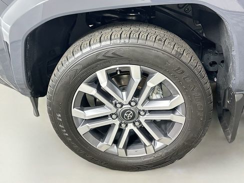 Used 2025 Toyota 4Runner Limited image 32