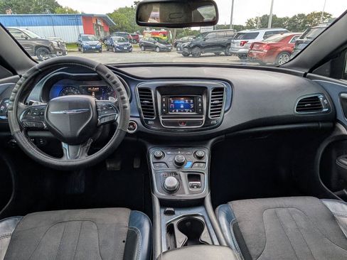 Used 2015 Chrysler 200 S w/ Comfort Group FWD image 30