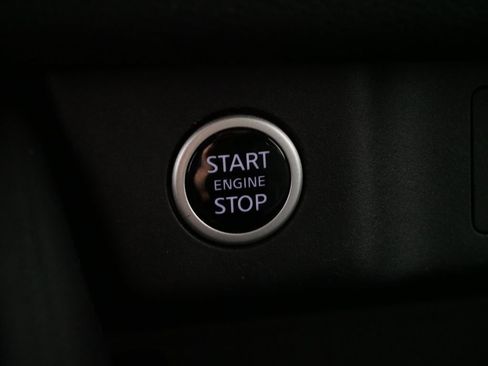Used 2023 Nissan Rogue SL AWD/4WD image 23