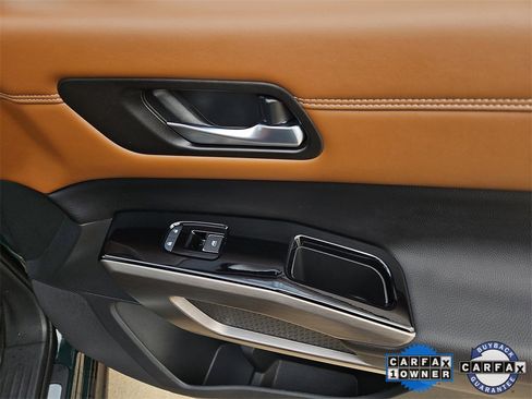 Certified 2023 Nissan Pathfinder Platinum image 9