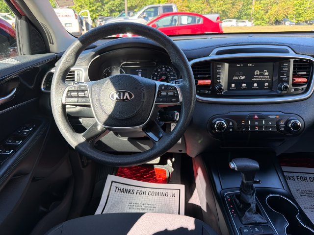 Used 2020 Kia Sorento LX AWD/4WD image 16