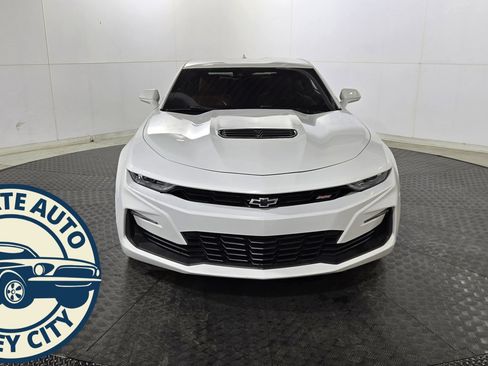Used 2020 Chevrolet Camaro SS image 3