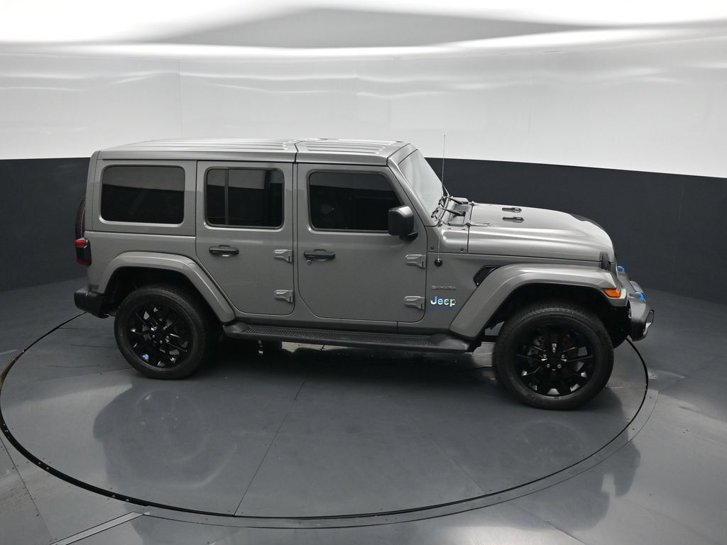 Used 2023 Jeep Wrangler Unlimited Sahara w/ Cold Weather Group AWD/4WD image 51