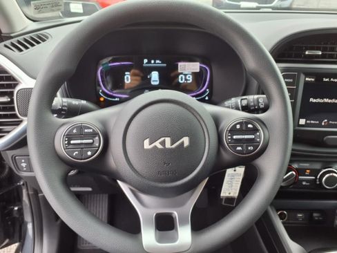 New 2025 Kia Soul LX image 19
