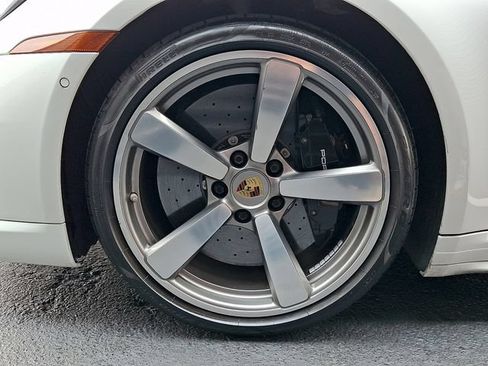 Certified 2025 Porsche 911 Turbo AWD/4WD image 15