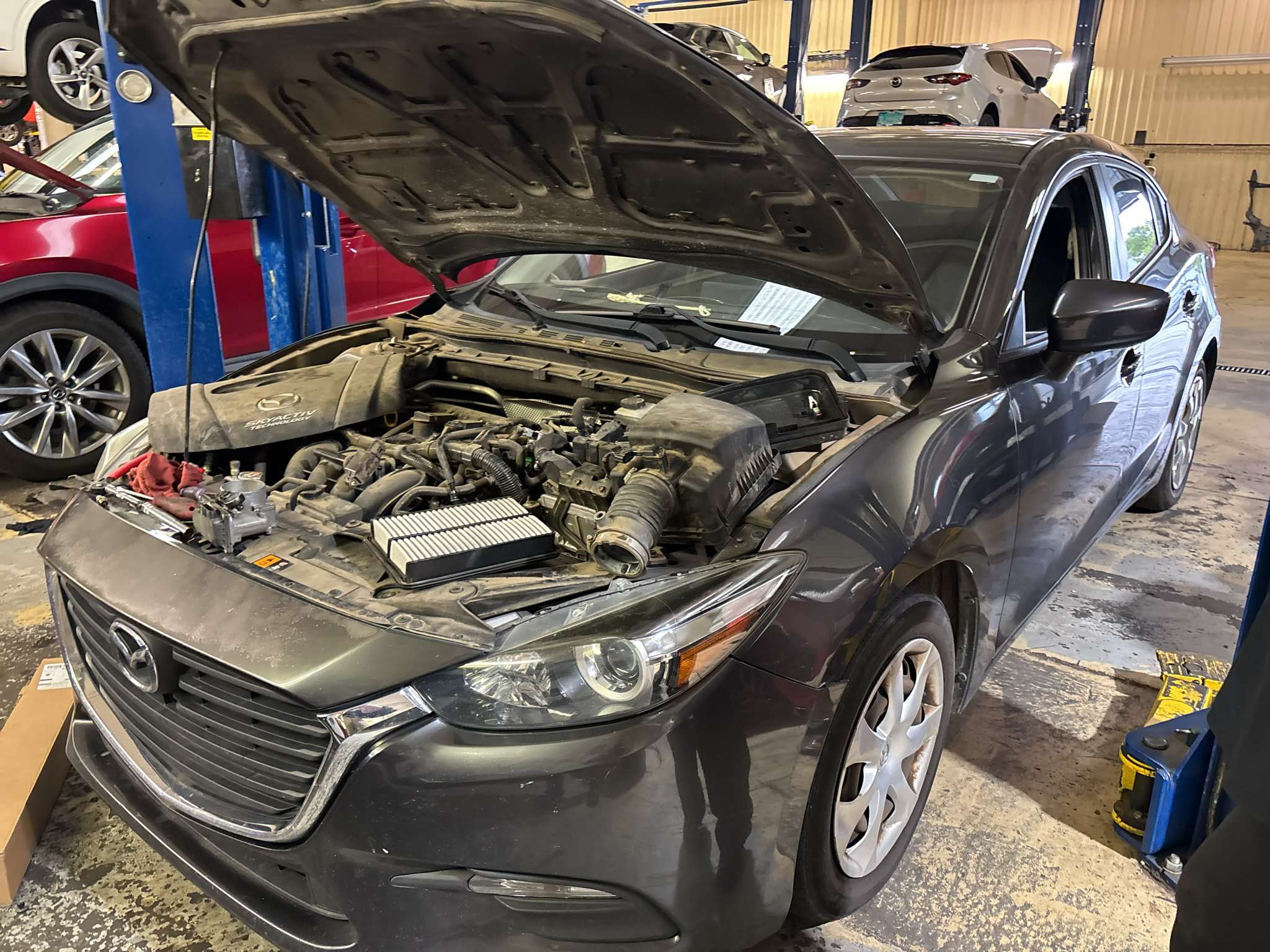 Used 2017 MAZDA MAZDA3 Sport FWD image 1