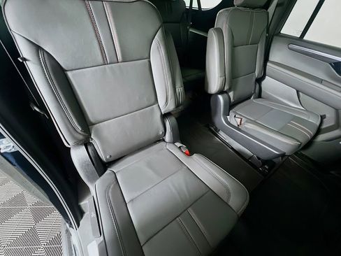 New 2026 Chevrolet Suburban RST image 29