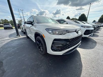 New 2026 Volkswagen Tiguan SE R-Line